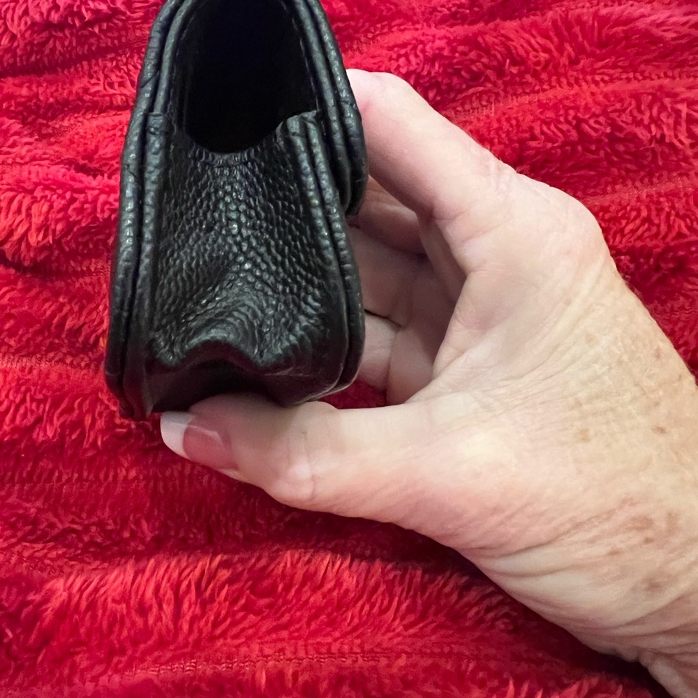 CHANEL Black Mini Bag with Silver Chain - Picture 4 of 11